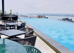 Penthouse residence